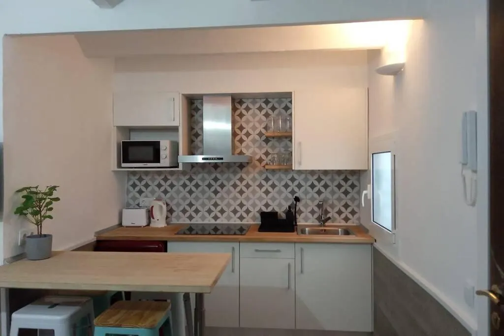 M2 Cool Apartment Next To Metro. 15M To Center Эсплугес-де-Льобрегат 0*,  Испания